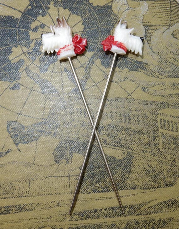 Lot De 2 Porte-Bonheur Vintage Chien En Celluloïd - Charm Rétro