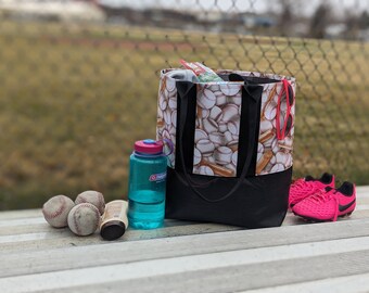 Ultimate Carry-All Home made Tote Set(Baseball):  Mom's perfect bag for the game! Our JoJo set!