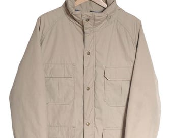 Vintage 1970's Woolrich Khaki Waterproof Coat | Size M - www.brickvintage.com