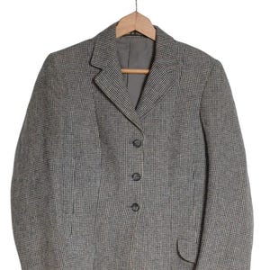 Vintage 1970&#39;s Rosette Tweed Riding Jacket | Size 12 - www.brickvintage.com