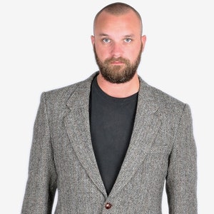 Vintage BHS Herringbone Harris Tweed Jacket | Size 40 M - www.brickvintage.com
