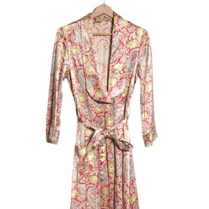 Vintage 1960&#39;s Floral Dressing Gown Robe | Size 12 - www.brickvintage.com