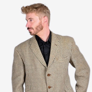 Vintage Meakers Of Piccadilly Harris Tweed Jacket | Size 40 M - www.brickvintage.com