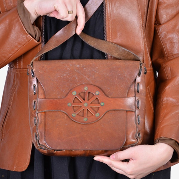 Vintage 1970's Hand Tooled Leather Handbag - www.brickvintage.com