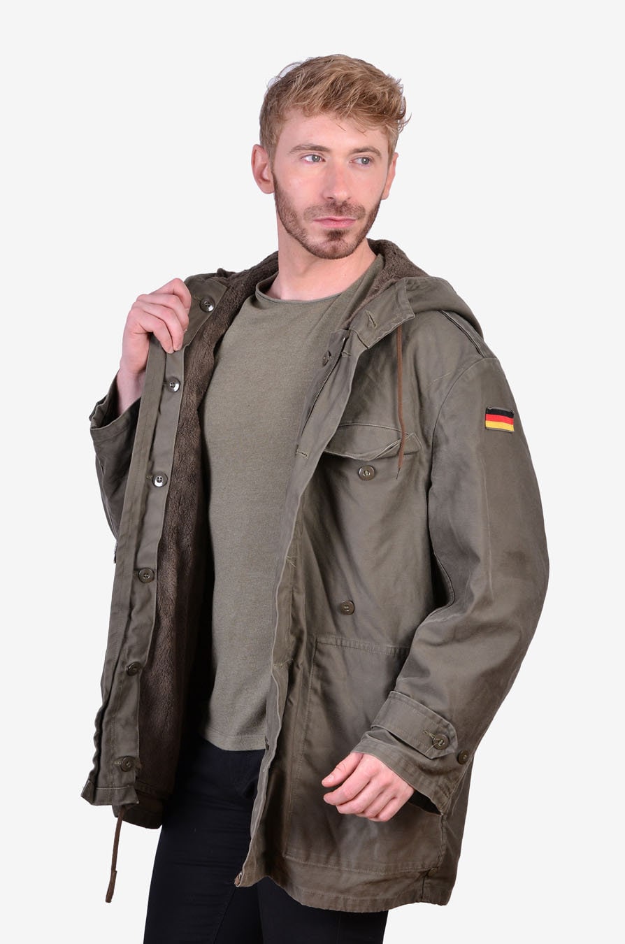  Parkas de invierno para hombre, chaqueta cálida de algodón de  talla grande, parkas militares con múltiples bolsillos, Azul oscuro : Ropa,  Zapatos y Joyería