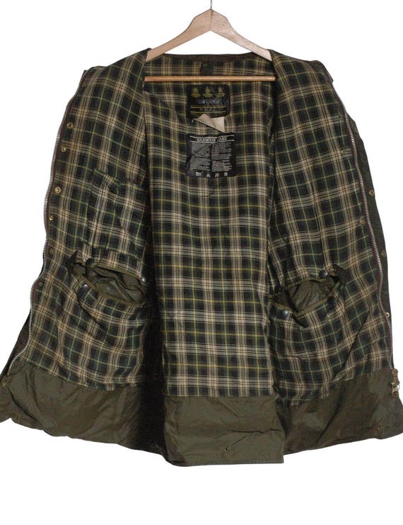 Vintage Barbour Border A200 Green Wax Jacket Coat | Size C46 Vintage Barbour Border A200 Green Wax Jacket Coat | Size C46