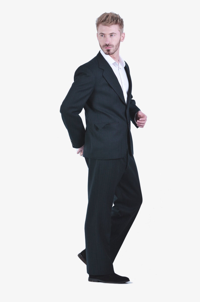 Vintage 1960/'s Stewart Of Princegate Pinstripe Suit 40 M www.brickvintage.com