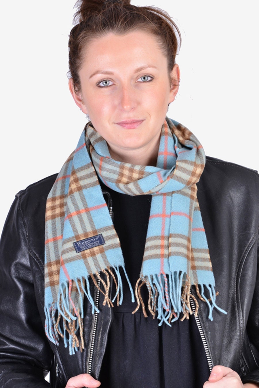 Baby blue burberry outlet scarf