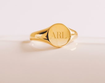 Serif Letter Monogram Signet Ring