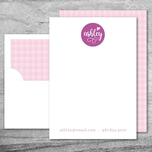 Nombre Corazón Conjunto de Papelería Personalizada / Sobres con Revestimientos Coordinadores / 28 Opciones de Color de Fuente