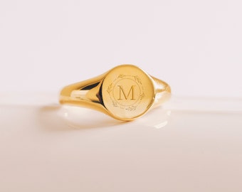 Garland Monogram Signet Ring