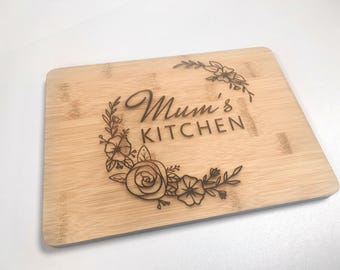 Mum's Kitchen Bamboo Cutting Board - Engraved Floral Design