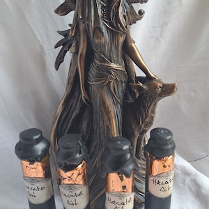 Hecate Ritual Oil, Goddess Anointing Oil, Defensive Magic