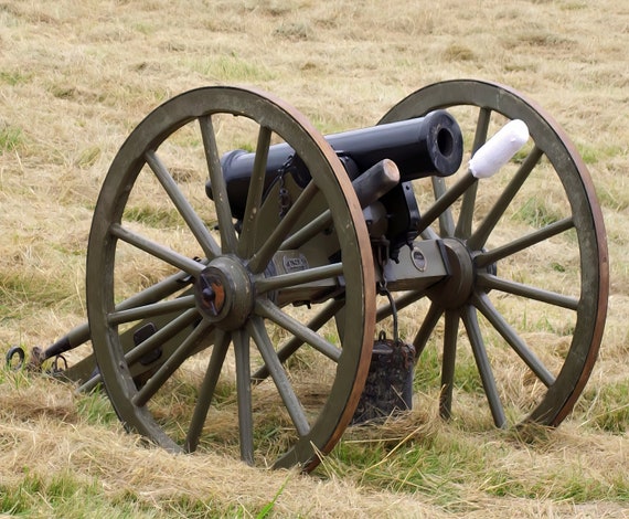 Revolutionary War Cannon  ~ Edible 2D Fondant Birthday Cake/Cupcake Topper ~ D1107