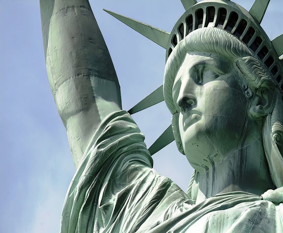 Statue of Liberty America ~ Edible 2D Fondant Birthday Cake/Cupcake Topper ~ D1362