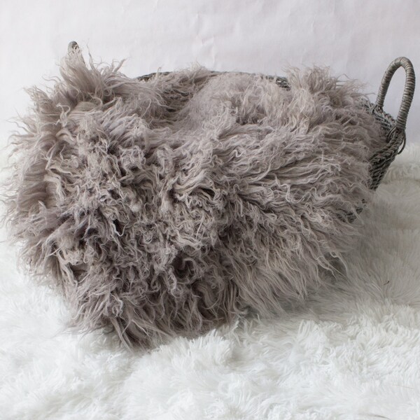 Curly Grey / Gray Faux Fur, Newborn Baby Photo Prop, Deep Purple Faux Fur, Flokati Look, Faux Sheep Fur, Luxury Photo Prop,