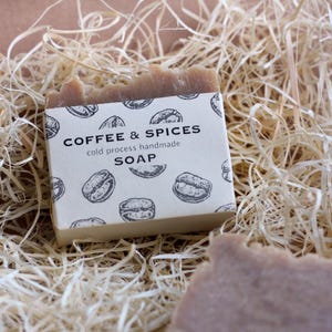 Koffie en kaneel Vegan koude scrubzeep, olijfolie Karitéboter Amandel Natuurlijke huidverzorging