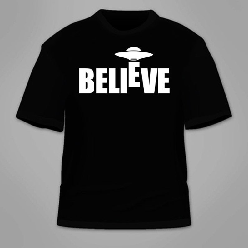 TOP GEEK GIRL TEE BLACK FUNNY UFO THEORY WOMENS T-SHIRT WITH BIG BANG ALIEN
