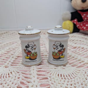 Mickey Mouse vintage e pimenteiros