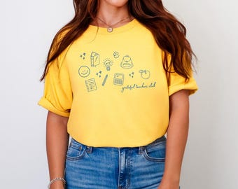 Grateful Teachers Club Tee | Comfort Colors 1717 Shirt, Cute Teacher Tee, Teacher Doodle Shirt, Elementary Teacher Gift, Back to School Tee
