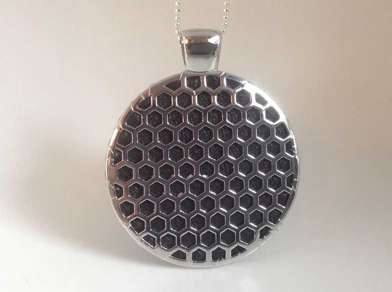 misfit necklace