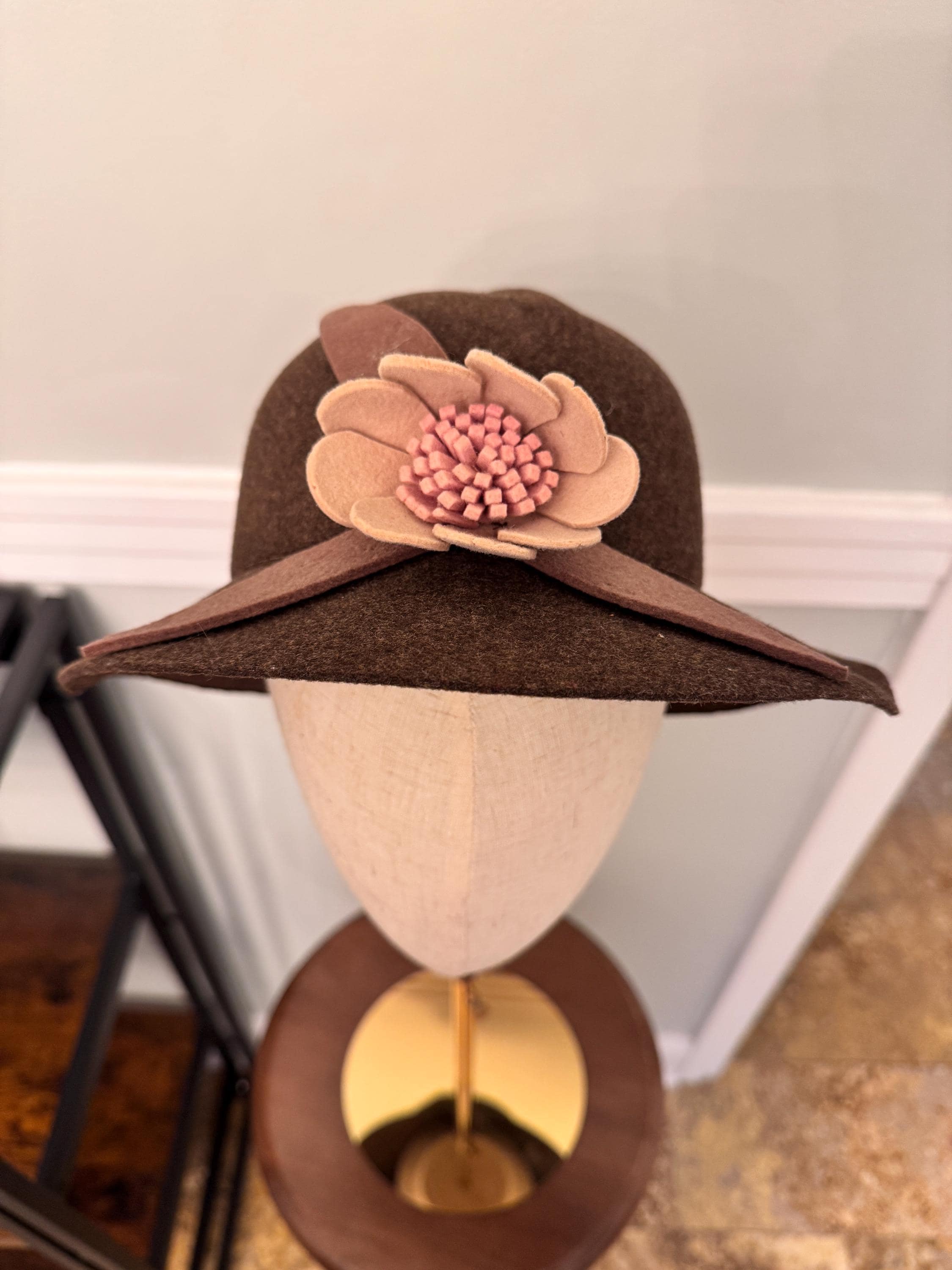 NEW TED BAKER LONDON Rosieyy Wool Felt Hat Frank Olive Neiman Marcus Brim Hat Vintage 90s Wool Felt  main image 3