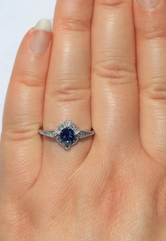 Royal Blue Natural Sapphire Engagement Ring Vintage Style