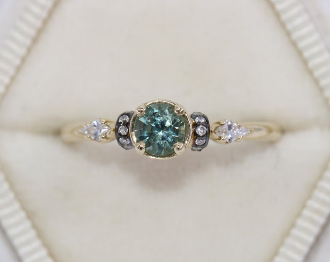 Featured listing image: Teal Blue Green Round Montana Sapphire and Kite Diamonds 3 stone Ring with Vintage Inspired Details