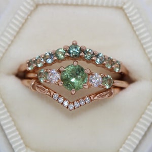 Green Montana Sapphire Five Stone Rings Set.