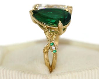 Toi et Moi 1.5 carat Pear Lab Diamond and Emerald Custom Engagement Ring