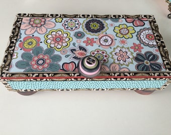 Summertime Flowers Memory Box: Decorative Keepsake Box