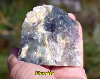 20 MINERAL SPECIMENS: Barite Azurite Malachite Tourmaline Calcite Stilbite Fluorite Rhyolite Prehnite Kyanite * Rock Collection Minerals