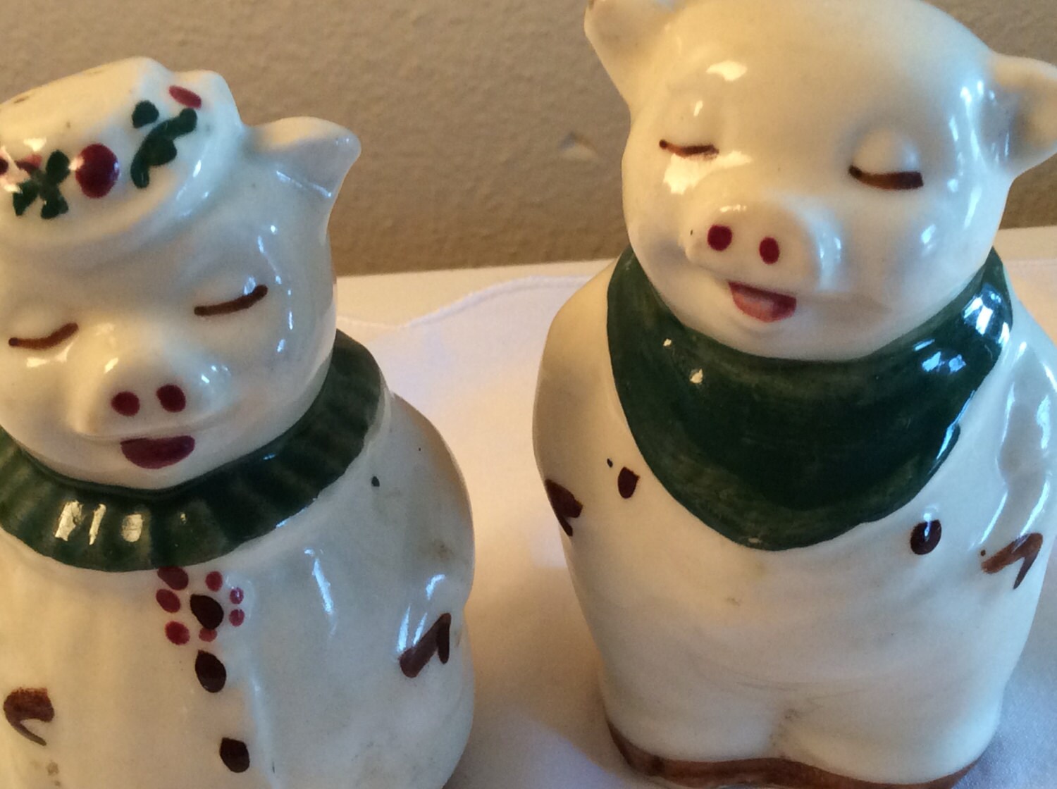 Vintage Pair Mr. And Mrs. Pig Shawnee Salt Pepper Shakers Etsy
