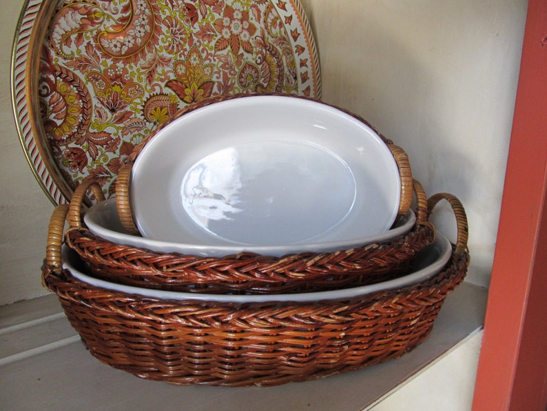 SET of 3 Nesting Stoneware Casserole Dishes Wicker Baskets Etsy