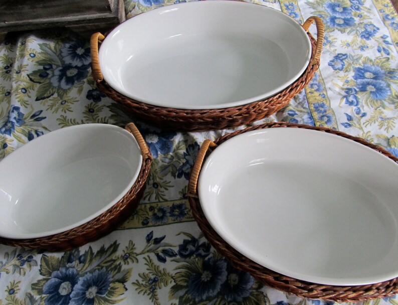 SET of 3 Nesting Stoneware Casserole Dishes Wicker Baskets Etsy