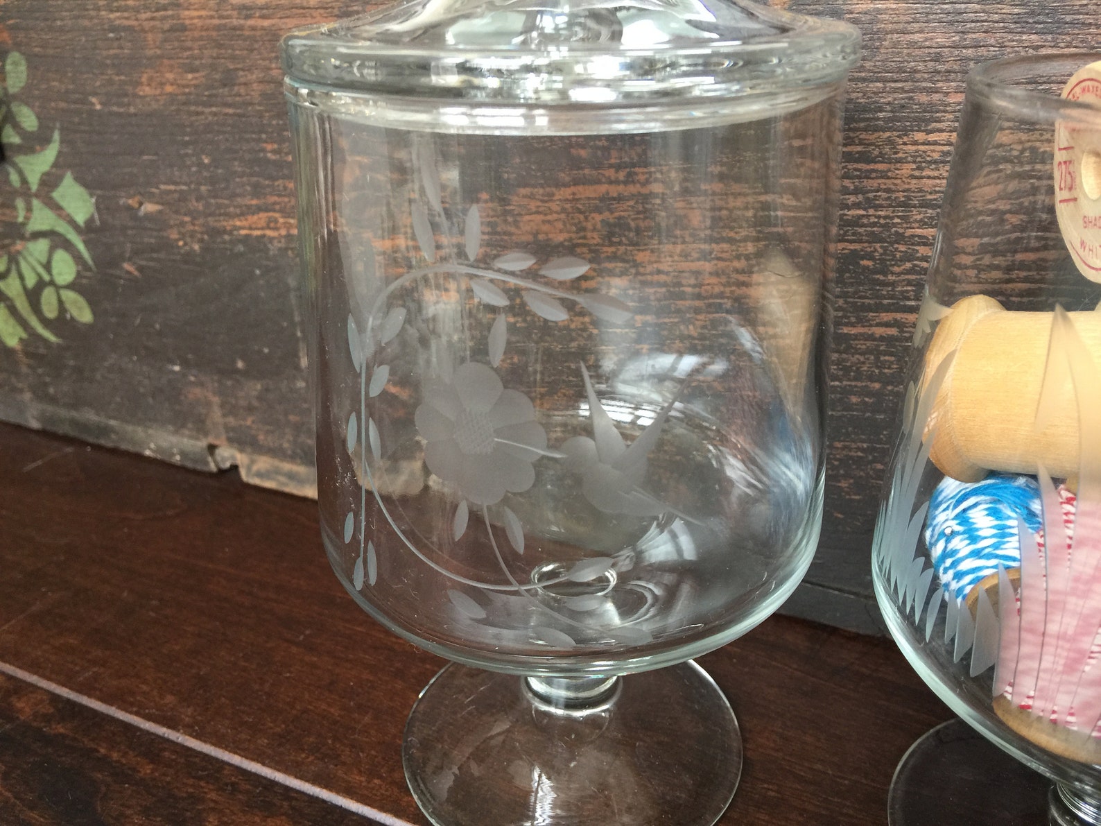 Paar geätztes Glas FOOTED Apotheker Ostern Candy Jelly Bean | Etsy