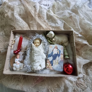 Antieke kerstboomversiering Ornamenten set Verenboom goud Duitse brocante Kerstboomversieringen bedekt met papieren kartonnen doos