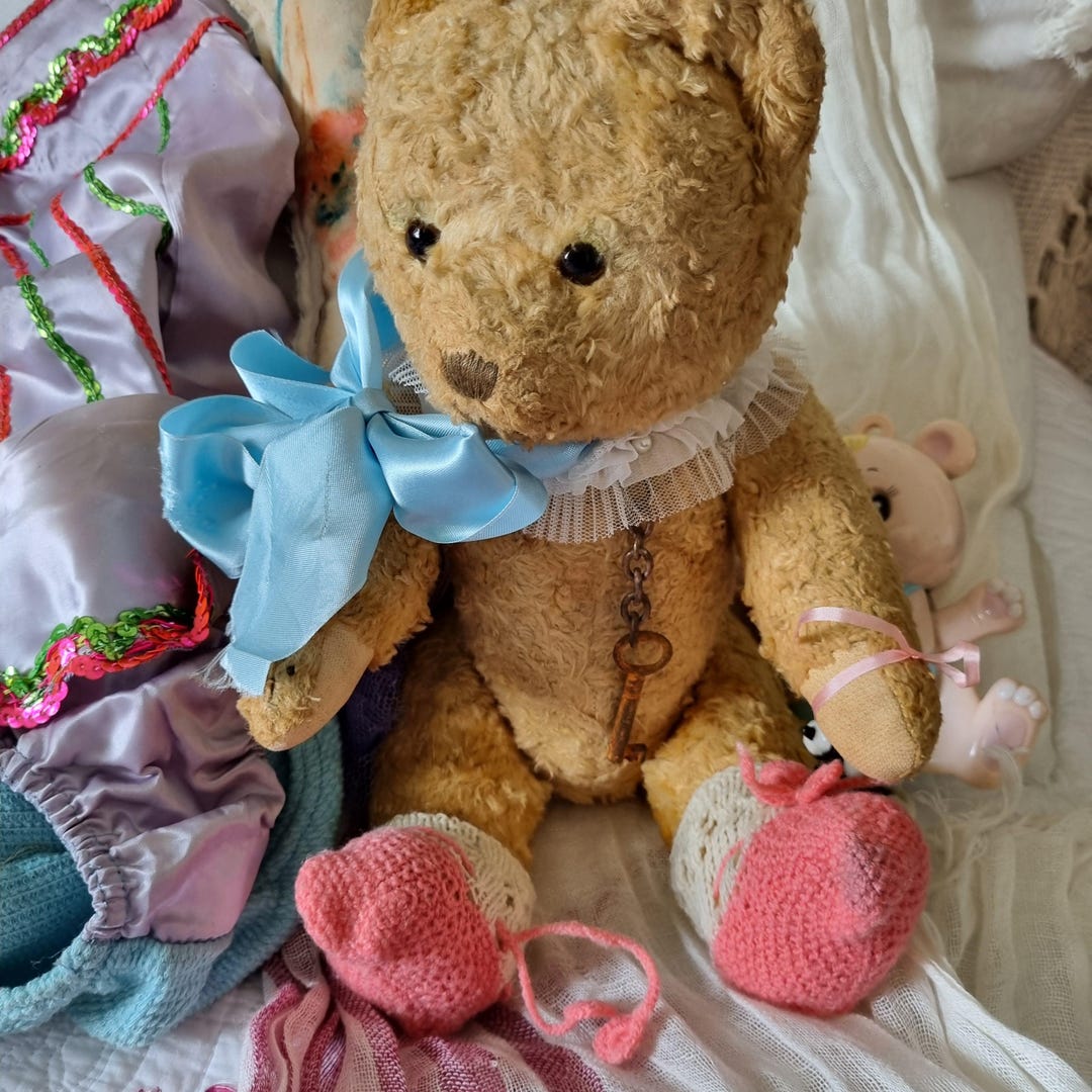 Antique German Humpback Carnival Teddy Bear Golden Hair Glass Eyes ...