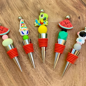 Handcrafted Beaded Wine Stopper: Novelty Bottle Accessory