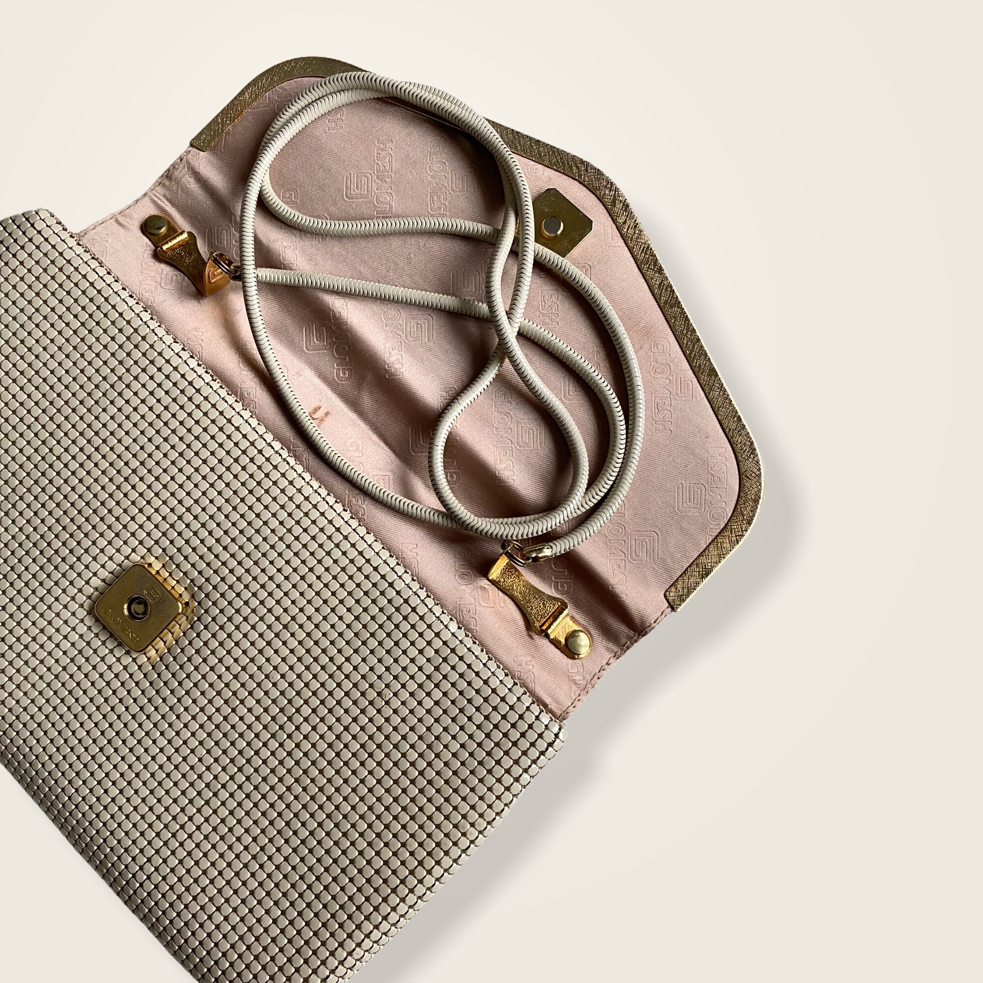 vintage glomesh clutch