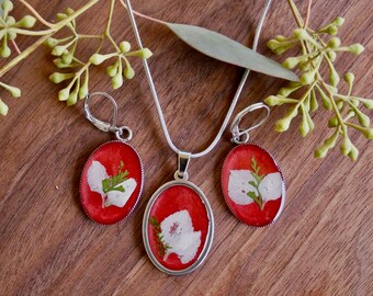 Handmade Pressed Flower Resin Jewelry Set- Red Background