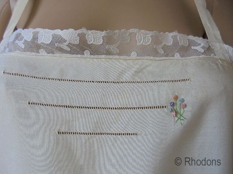 1920s Flapper Silk Embroidered Negligee