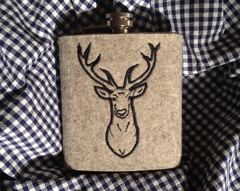 Flachmann with wool felt cover deer