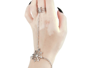 Spiderweb Ring Chain Bracelet "Shelob" Fairy Bracelet Belly Dance Jewelry Halloween Ring Bracelet Cobweb Jewels Halloween Hand Chain