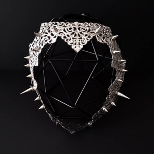 Face Frame Ros Filigree Mask with Studs Jewelry Halloween Face Mask Horror Costume Jewels, Drag Queen Headpiece Vampire Mask Ball image 5