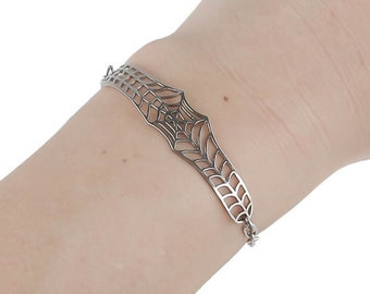 Cobweb Chain Bracelet "Lolth" Hollow Spiderweb Bracelet Goth Girl Gifts Halloween Jewelry Vampire Bracelet Halloween