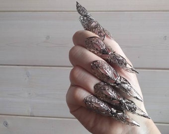 Nail Claws &quot;Lilly&quot; Claw Rings Gothic Gift Ideas Witch Jewelry, Gift for Goth Girlfriend, Gothic Wedding Jewelry Halloween Nails