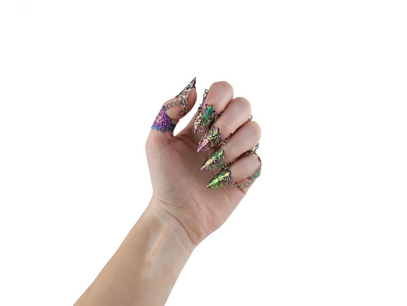 Garras de metal negro "Antracita", regalo gótico de Halloween, anillos negros para uñas, joyería espeluznante, regalo para chica gótica, uñas de vampiro para Halloween. imagen 11