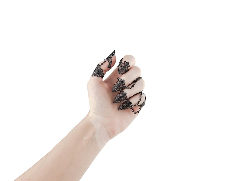 Garras de metal negro "Antracita", regalo gótico de Halloween, anillos negros para uñas, joyería espeluznante, regalo para chica gótica, uñas de vampiro para Halloween. imagen 14