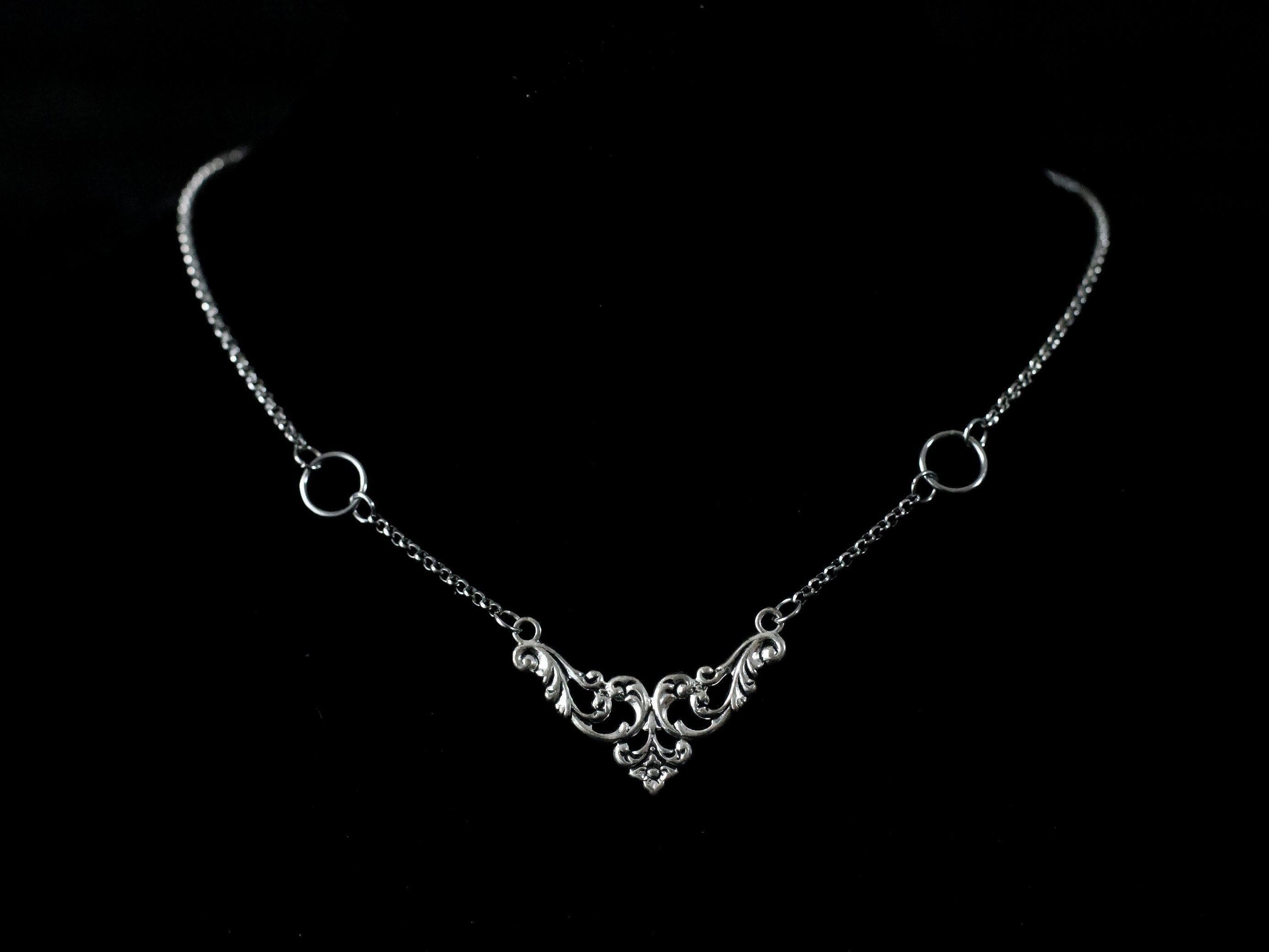 Victorian Necklace, Floral Necklace "Amihan" - Vampire Jewelry, Goth Galentines Day Gift, Gift for Goth Girlfriend, Gothic Wedding Jewelry